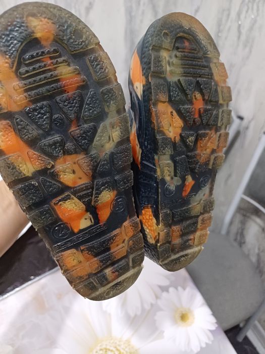 Продаётся Lc Waikiki резиновые утепление сапоги