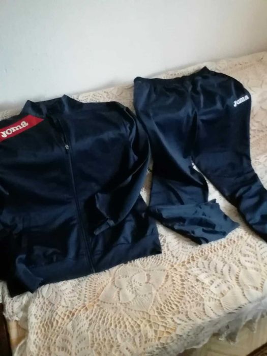 Мъжки екип Л, а може и дсмски