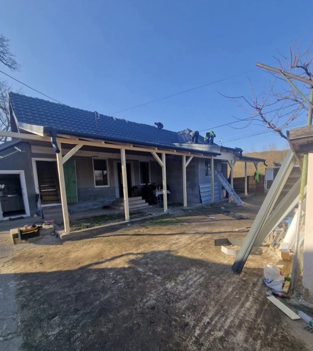 Vand casa pe structura metalica