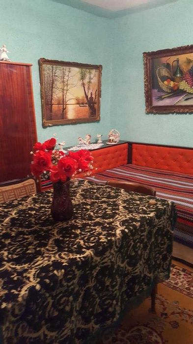 Casa de vanzare la tara