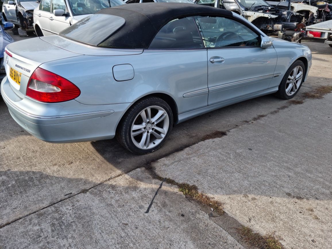 Dezmembrez Mercedes CLK 200 Kompressor Cabrio Avantgarde 2006 benzina