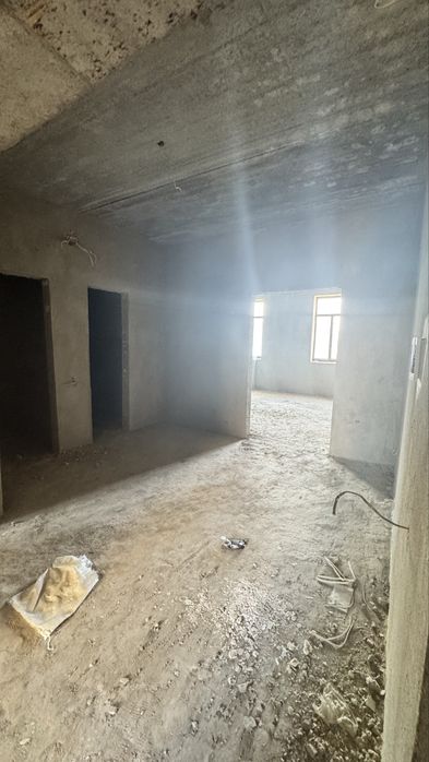 Продается Квартира 3 х комнатная,г Карши,Махоллот махалла Чевар маркет