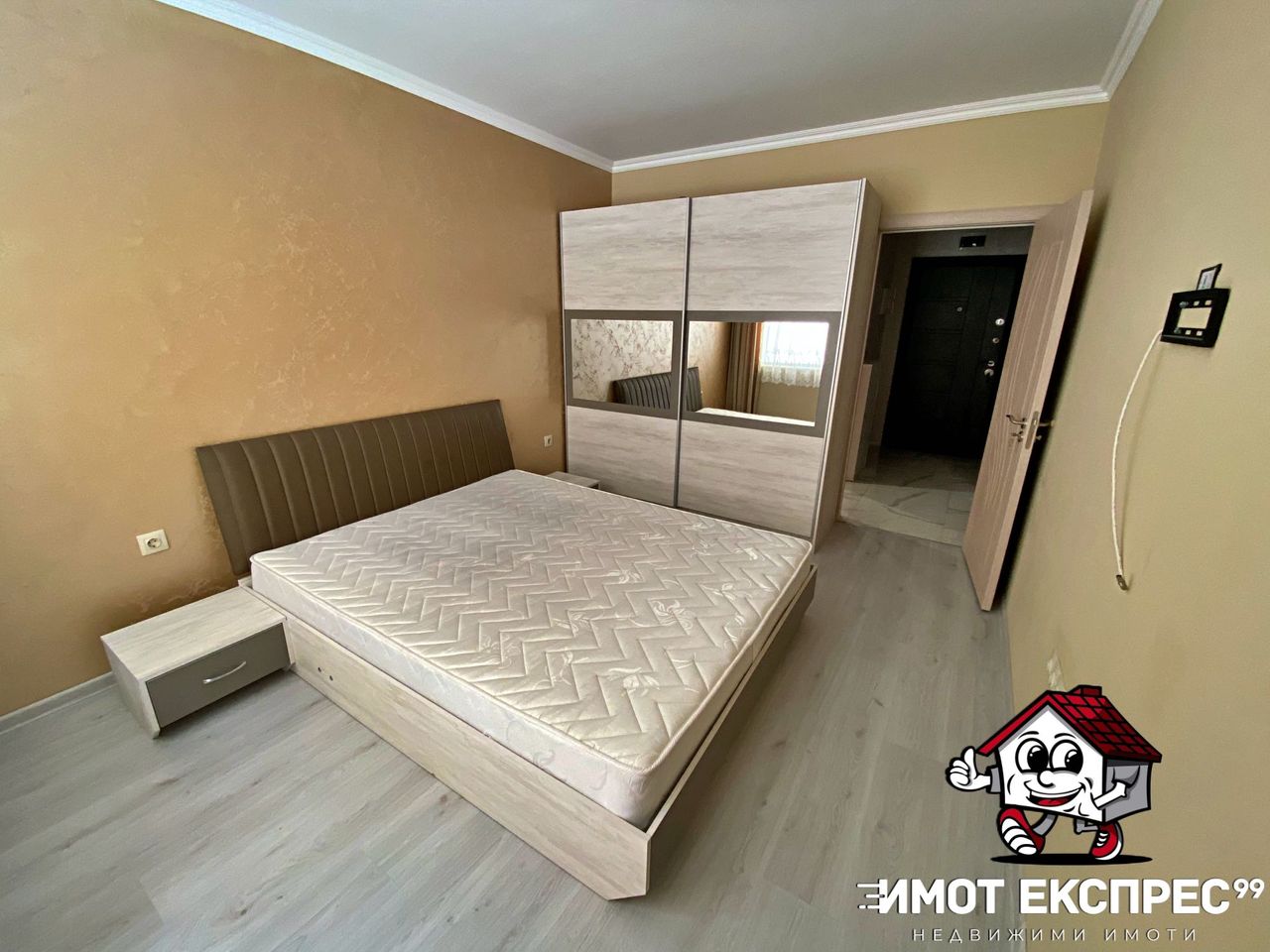 Продава се Двустаен апартамент в Асеновград - 55 кв.м за 6 €/кв.м - Снимка #12