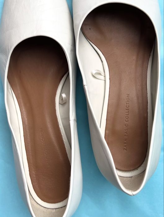 Светли обувки ZARA