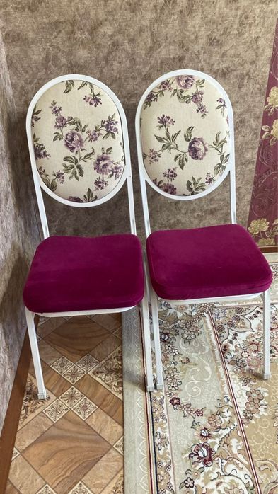 Срочно продам стулья