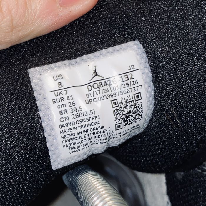 Nike Jordan 1 Mid Marimea 41 Albi