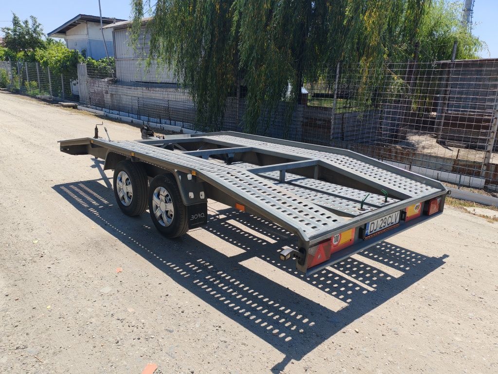 Platformă. trailer auto 2t