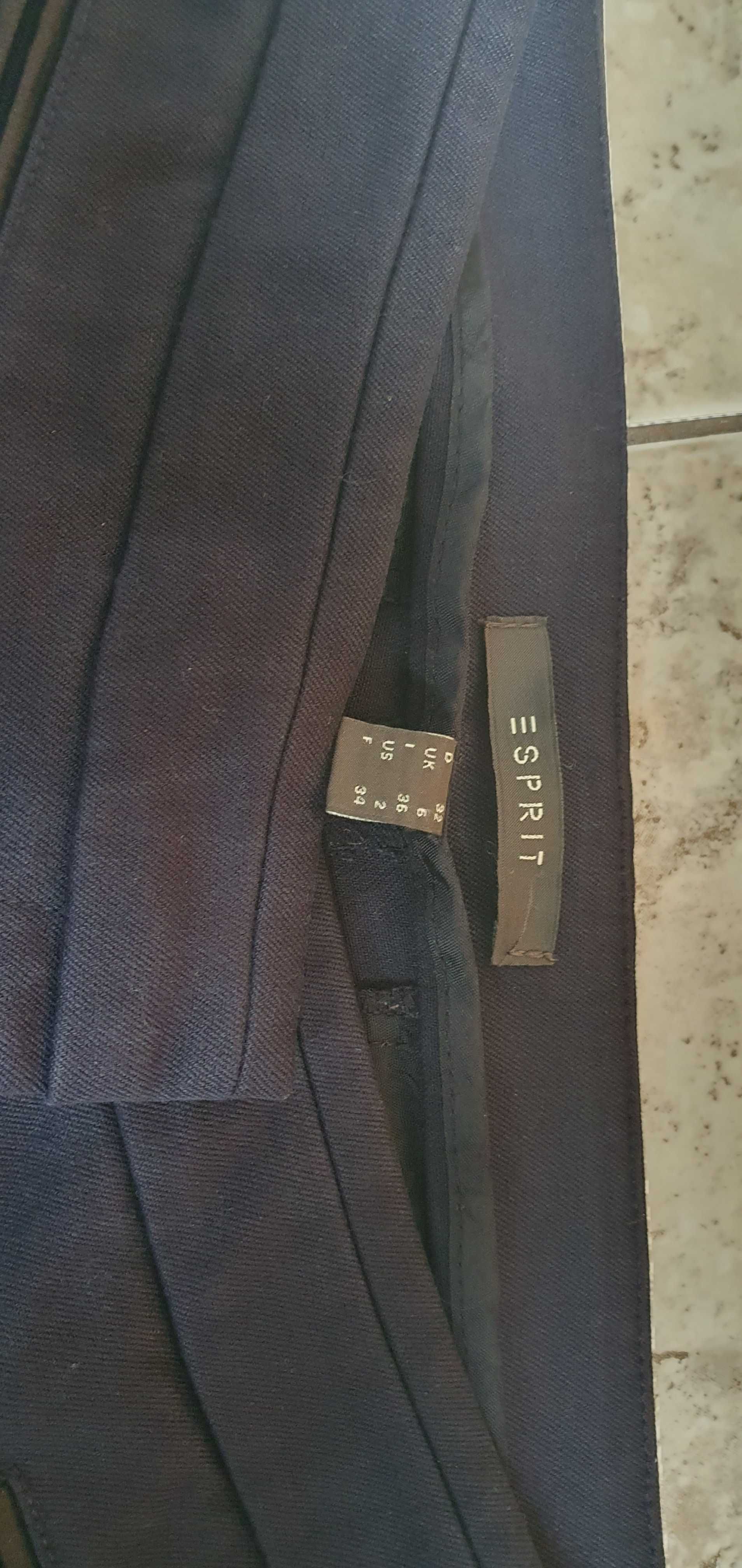 Тъмно син панталон на Esprit