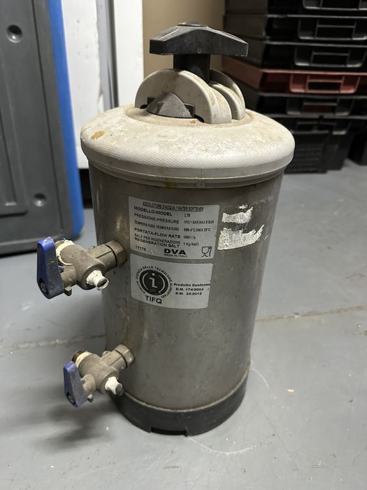 Фильтр для воды водоумягчитель