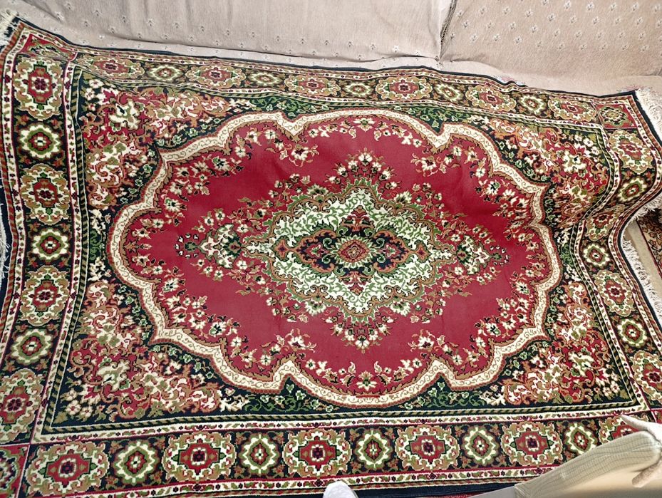 Продам ковёр для дома