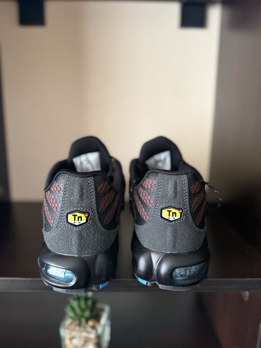 Мъжки обувки nike air max plus