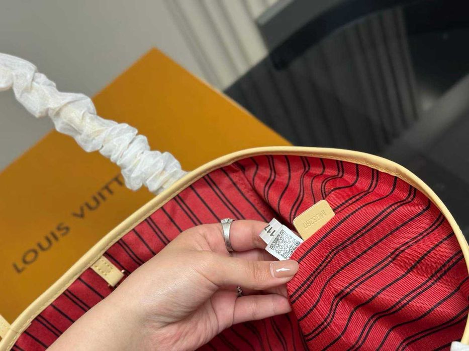 Geanta de mana dama Louis Vuitton 74-34