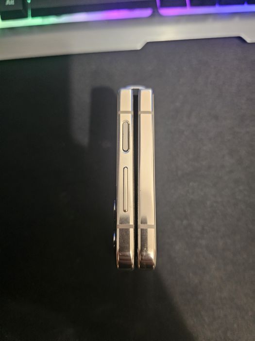 Samsung Z Flip 4