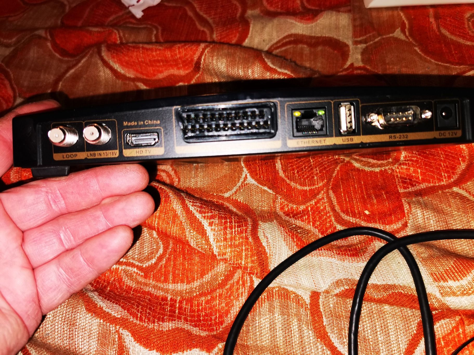 Riseiver receptor satelit openbox v8 plus