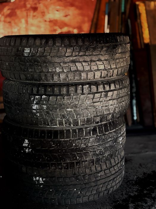 Шины 225/60R18 104T за комплект 50 тыс