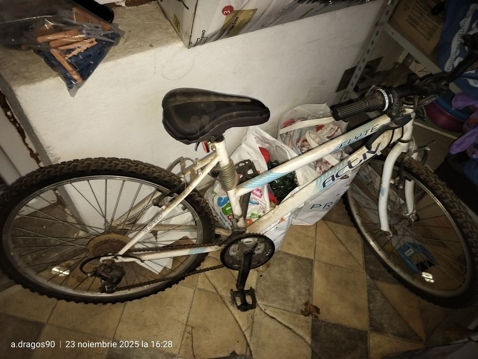 Bicicleta bike. 18 speed flyte activ