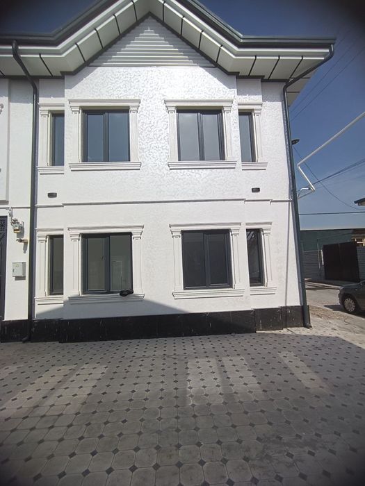 Xonobod 1 sotix 4 xona Tayyor remont Uglavoy joylashgan