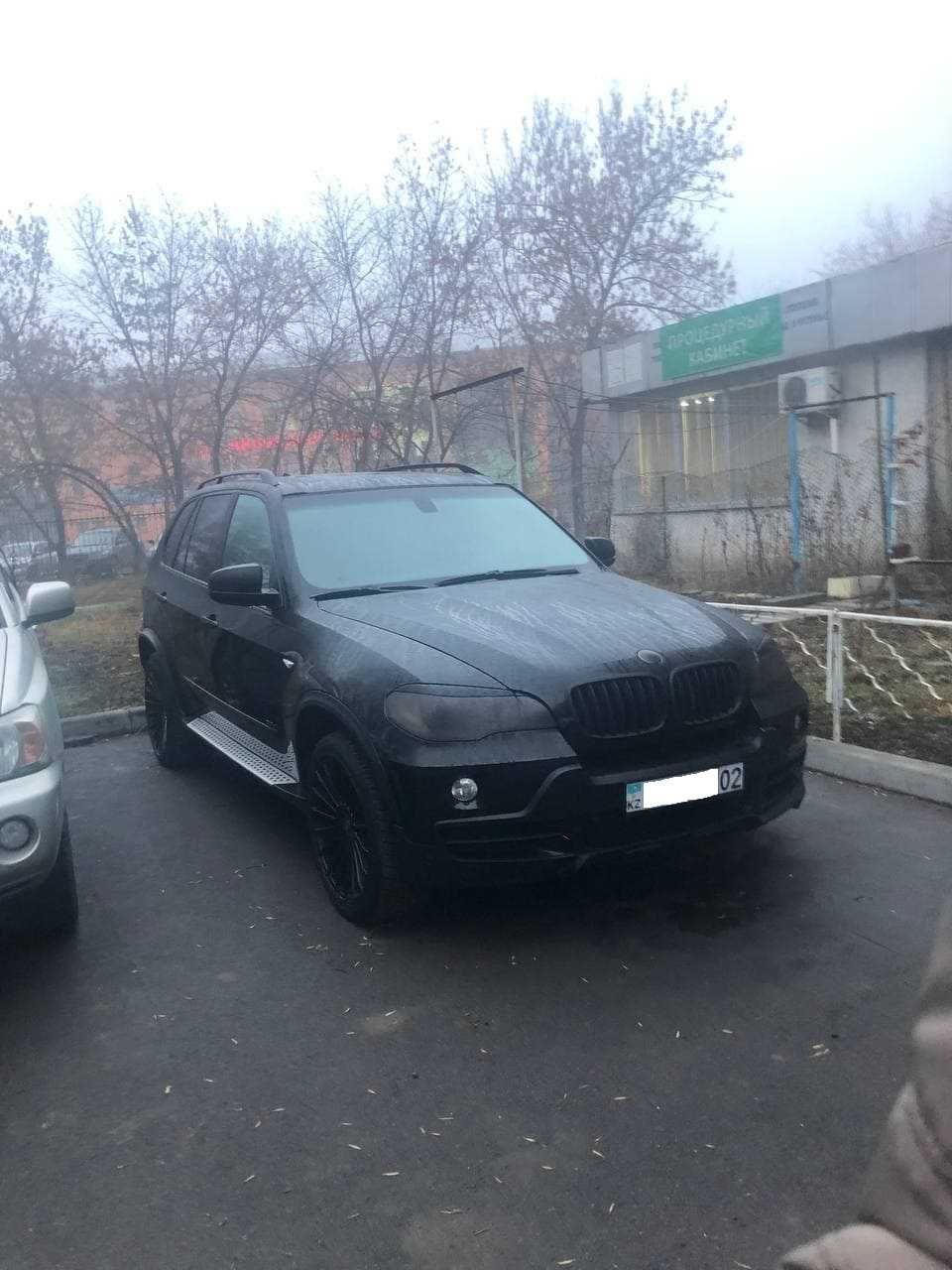 Автомобиль BMW X5 E70 2008