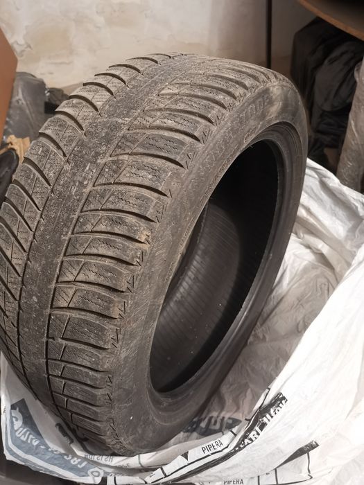 Vand cauciucuri second hand 3 bucăți