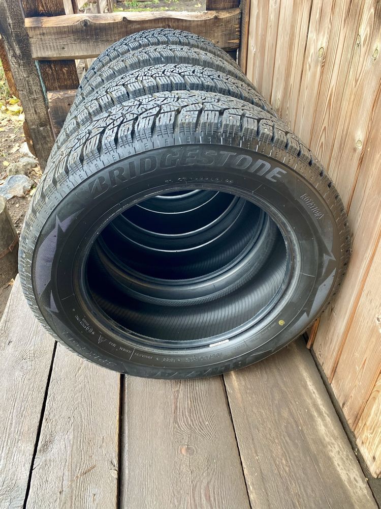 Продам зимние шины R15 Brigestone