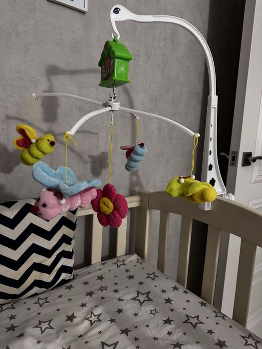 Мобиль не кроватку