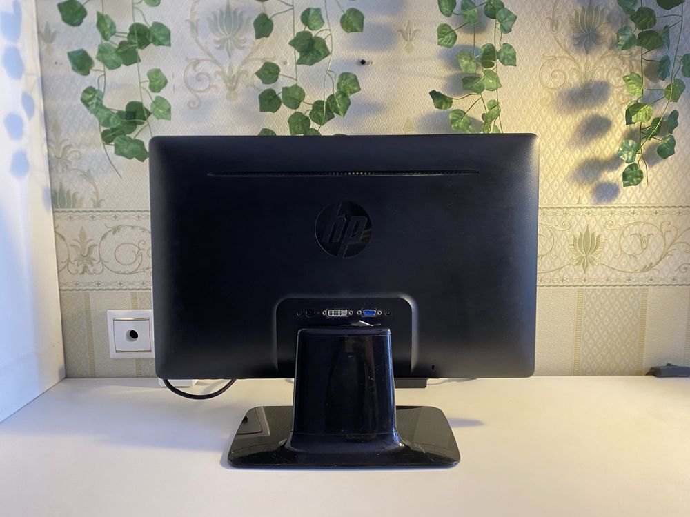 Монитор HP2011X