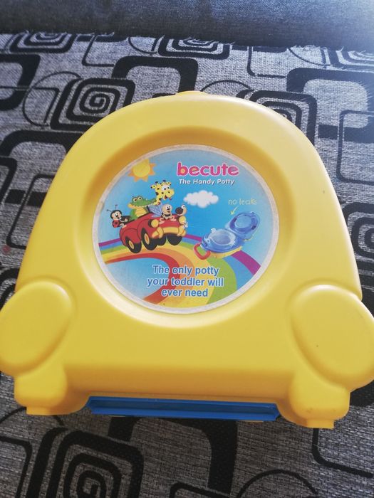 Продам дорожный горшок