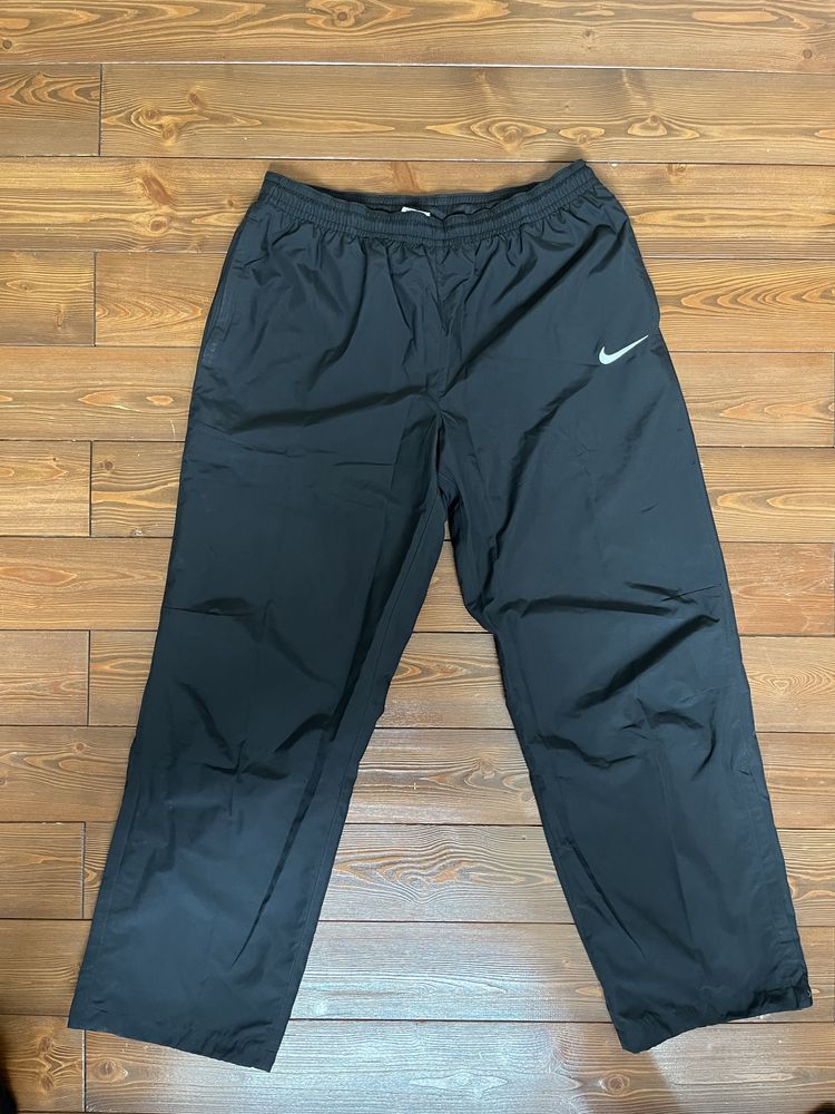 Nike pants свободного кроя с застежкой