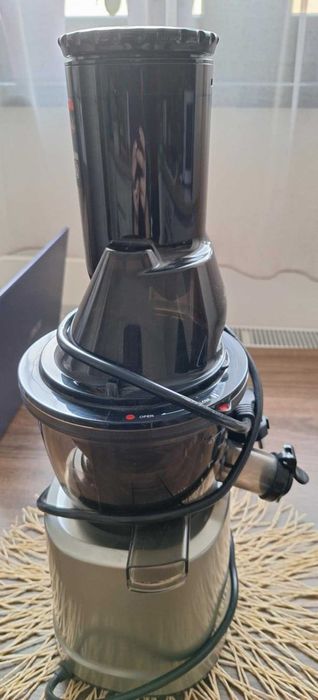 vând storcator fructe