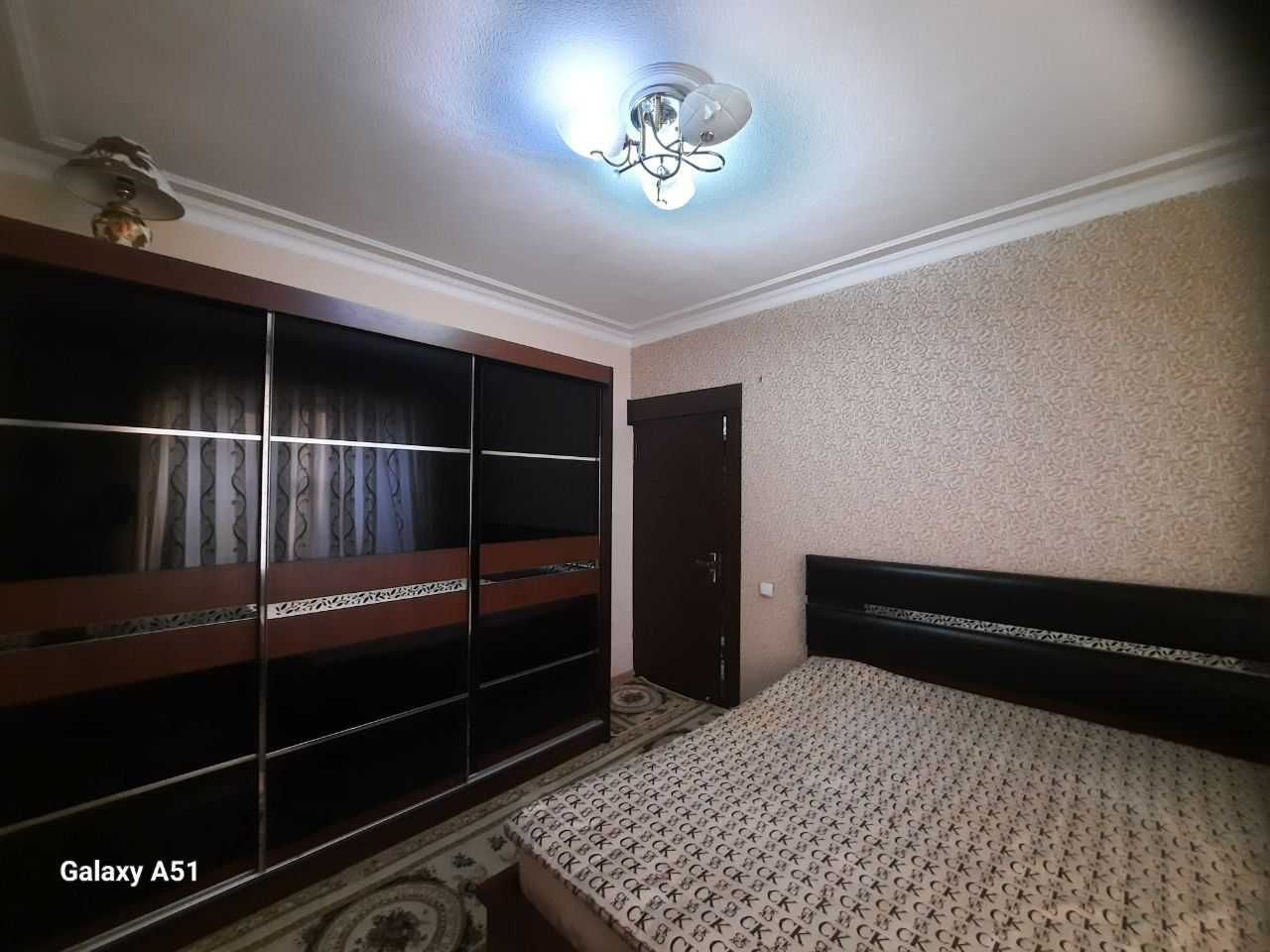 2-к квартира, 60 м² 3/5 эт.на Юнусабадском  районе ул. Ок тепа(J2471)