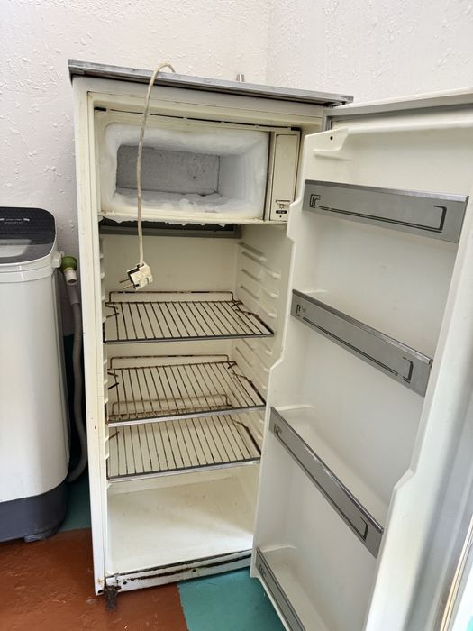 Холодильник Саратов б/у