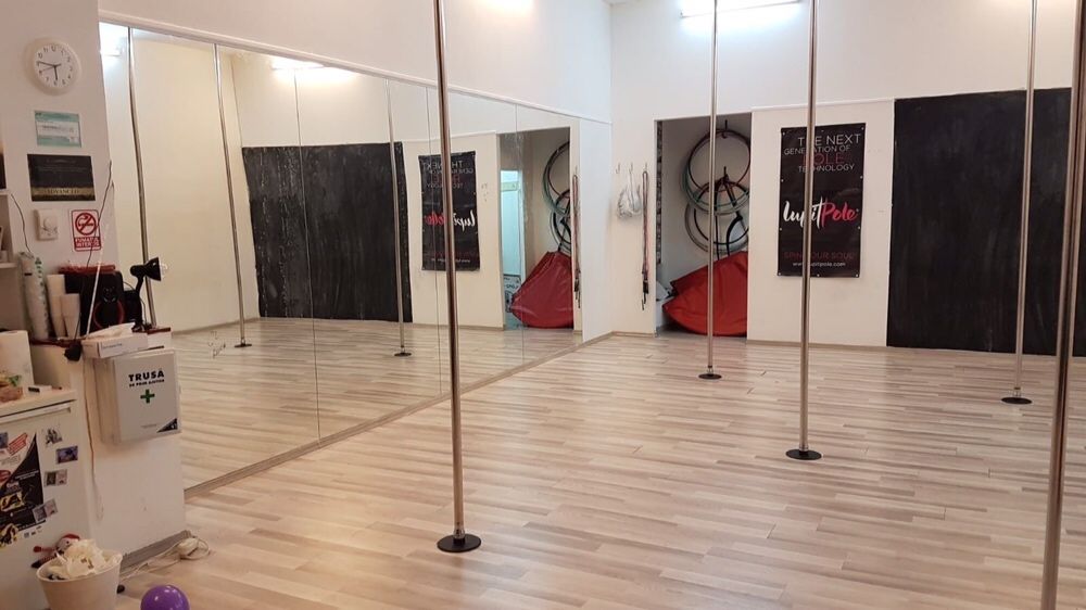 Oglinzi balet sali fitness x body cu montaj si transport in bucuresti