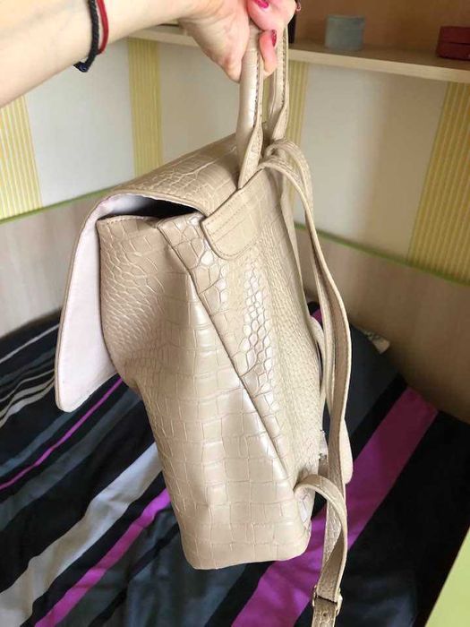 страхотна дамска раничка