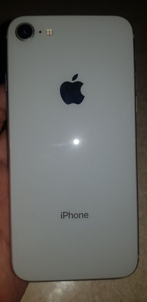 Iphone 8.  128gb