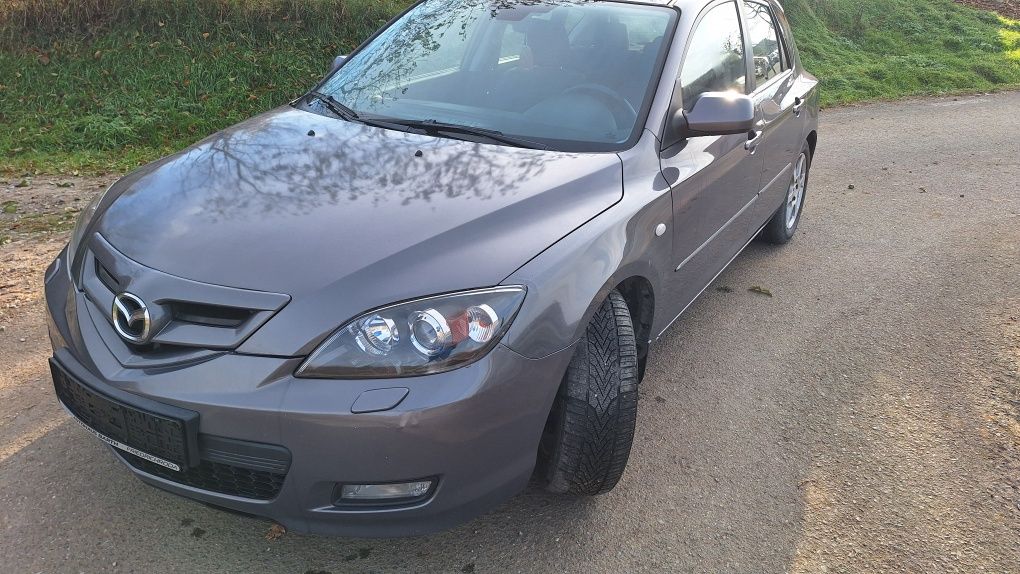 Vând  Mazda 3 diesel