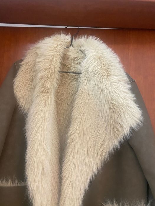 Cojoc cu doua fete Zara, stare noua, foarte gros