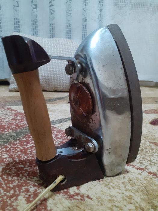 Утюг производство СССР У-5 N 3582