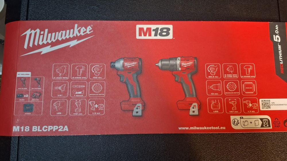 Set NOU Milwaukee bormasina si filetanta cu impact 18V 5Ah Brushless