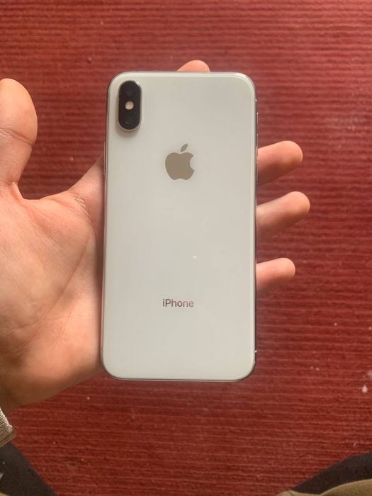 Iphone X sotiladi tiniq