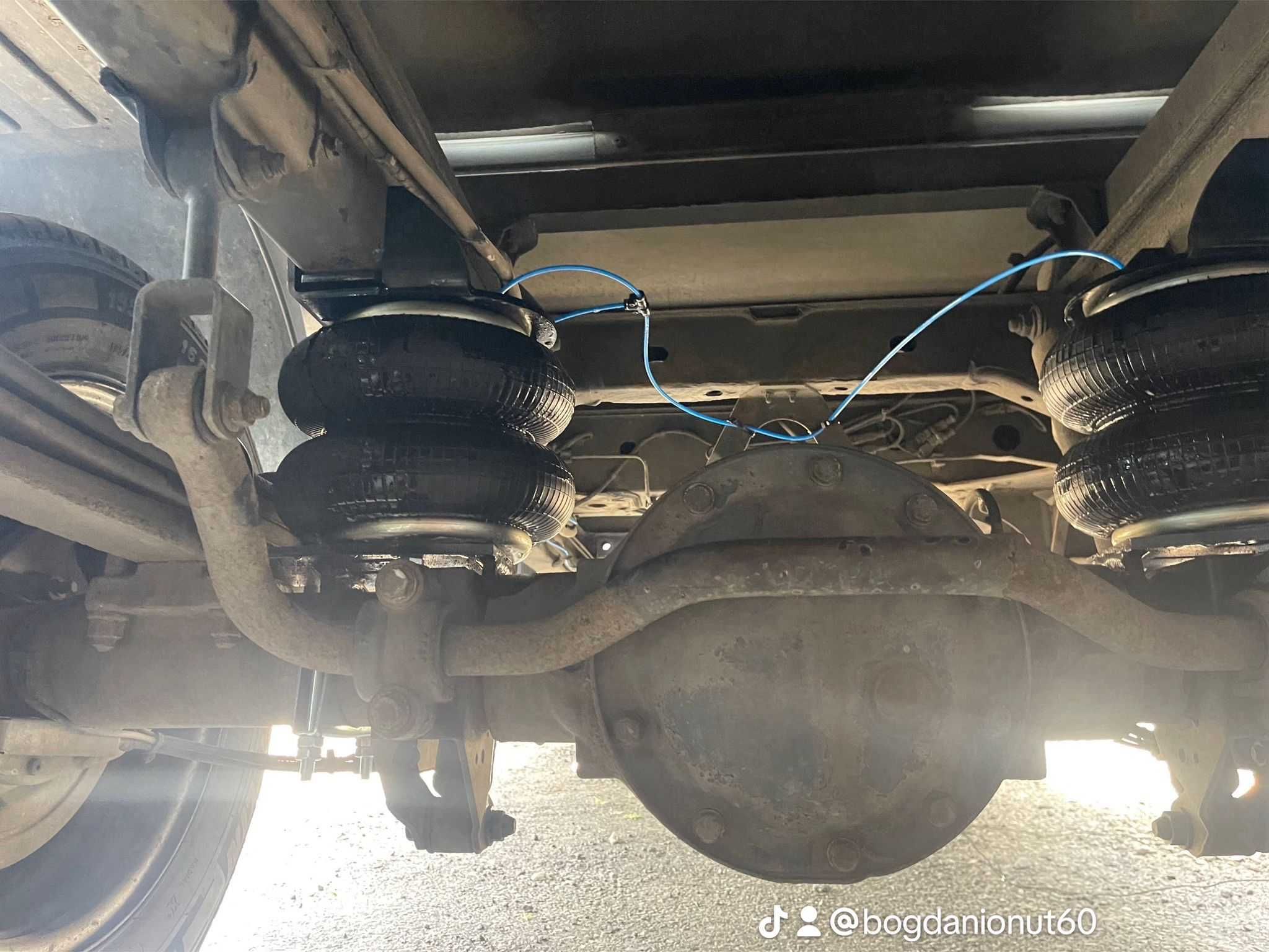 Perne aer suplimentare iveco ford fiat sprinter