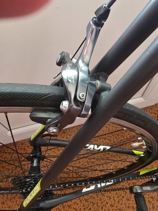 Cursieră Focus Shimano Tiagra