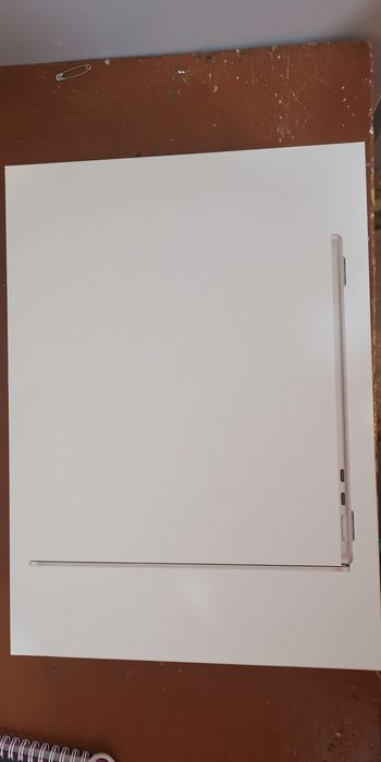 Макбук эйр 13  в идеальном состоянии