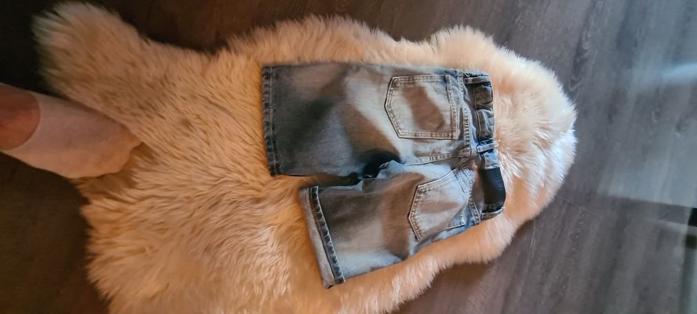 Vand pantaloni scurți denim baiat H&M