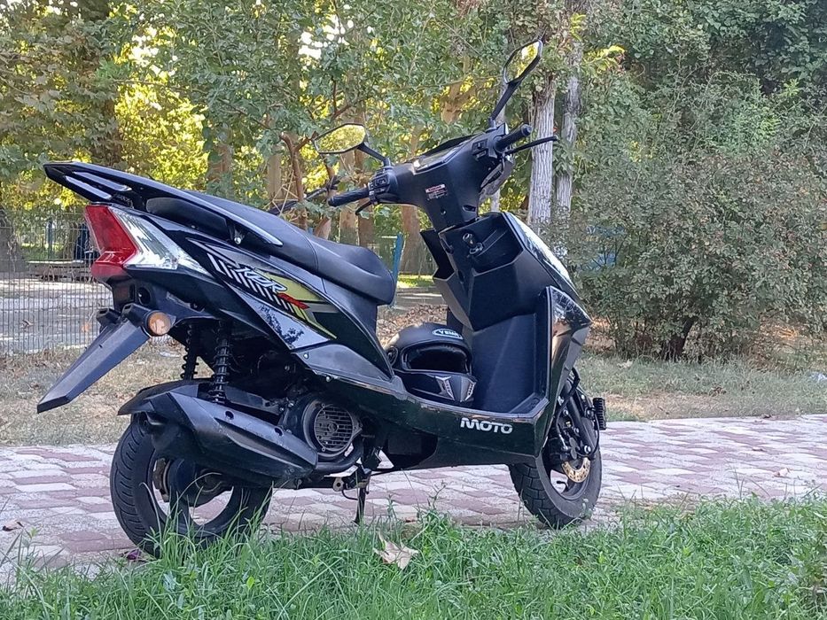 Skuter sotiladi 150 kub