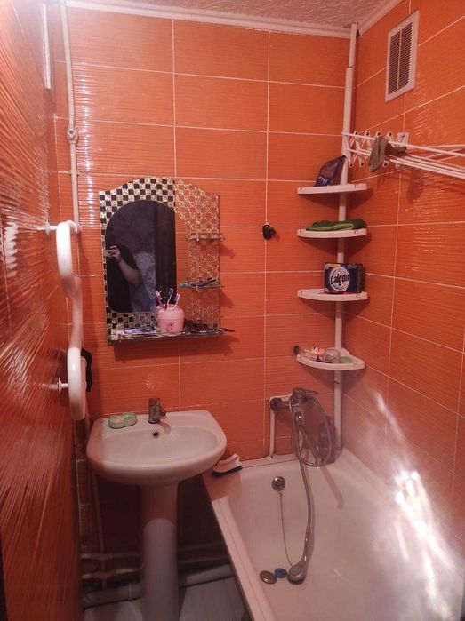 3 комн на 4 мкрн рядом с роддомом / помощь в ипотеке ,торг