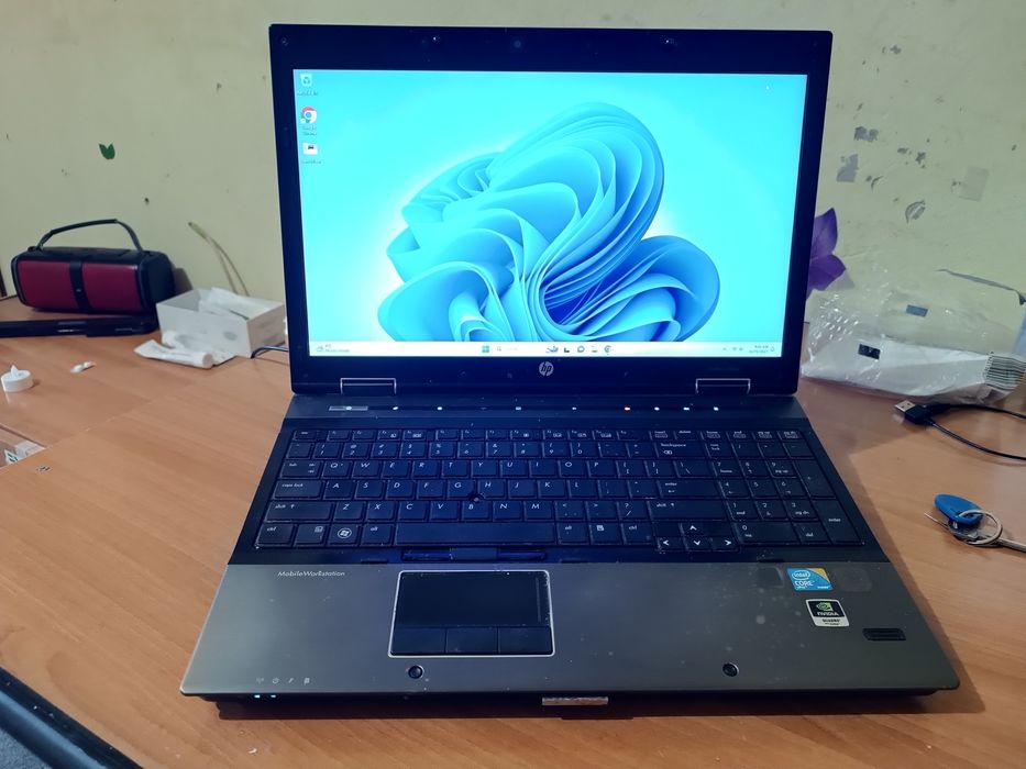 Vand laptop hp elitebook 8540w