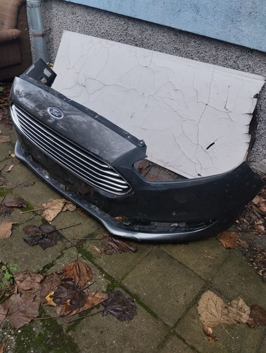 Предна броня от ford c max 2019 2021