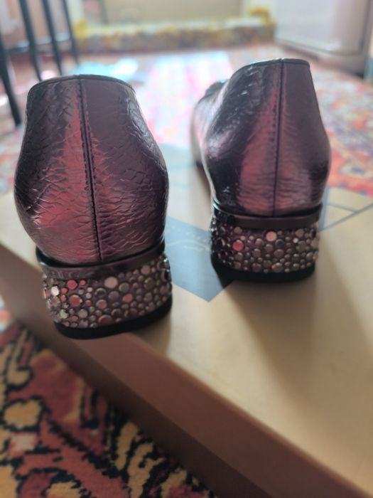 Tureskiy firmenniy obuv yangi