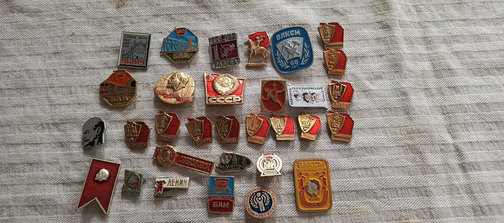 Продам значки СССР