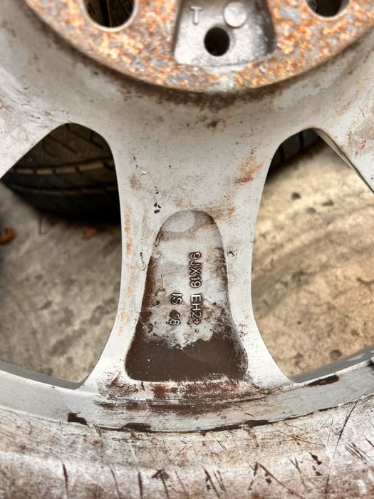 BMW 19ки 5х120 -Джанти с гуми